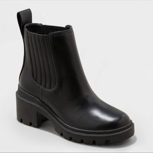 Women’s Naya Heeled Chelsea Boots